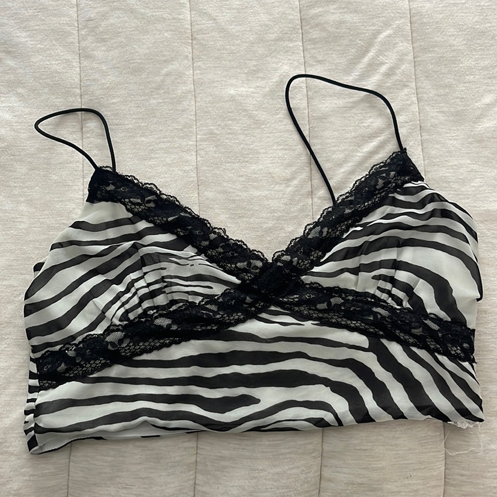 Urban zebra crop top